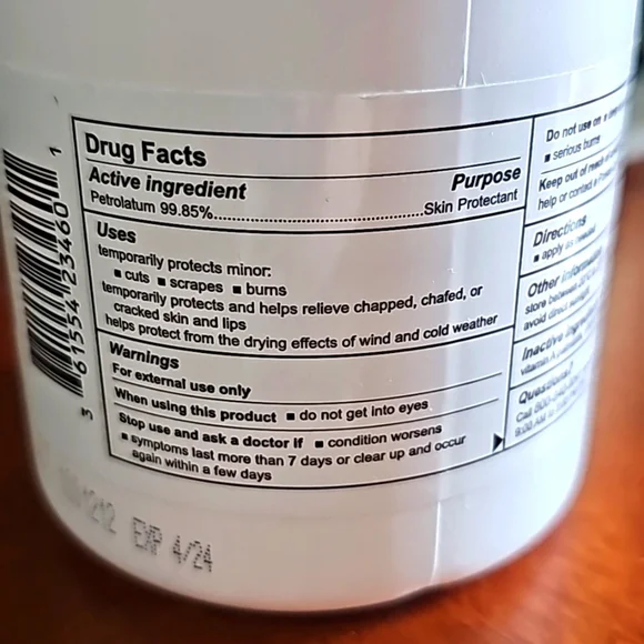 Gentell A&D +E Ointment Skin Protectant 16 Oz jar - Picture 2 of 3